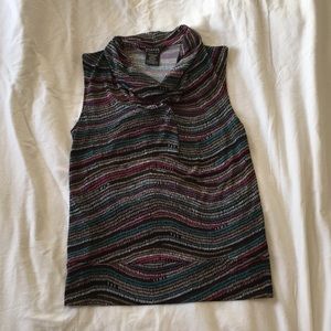 Women’s Sleeveless Top, Small 4/6